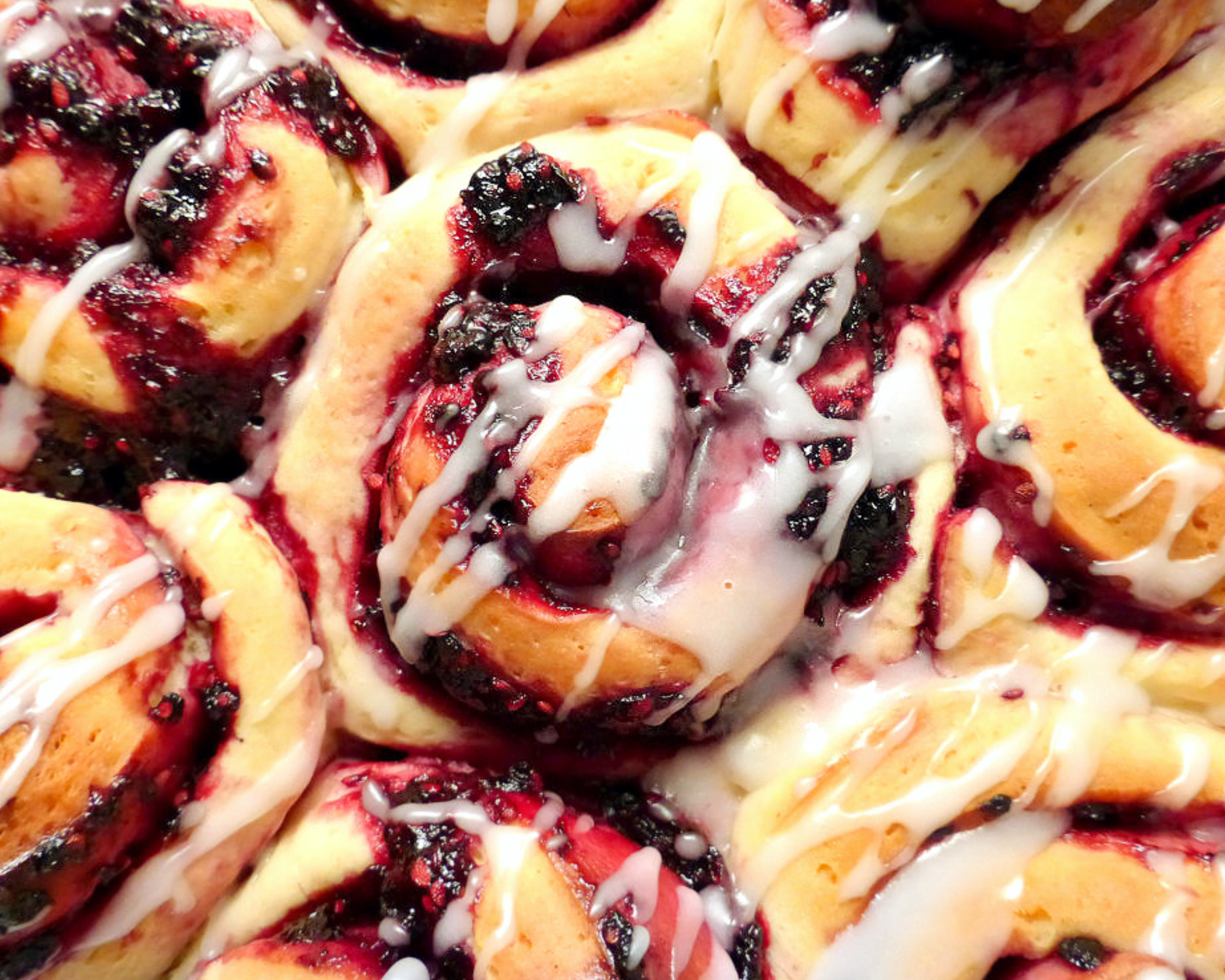 overhead shot of buns in a round skillet