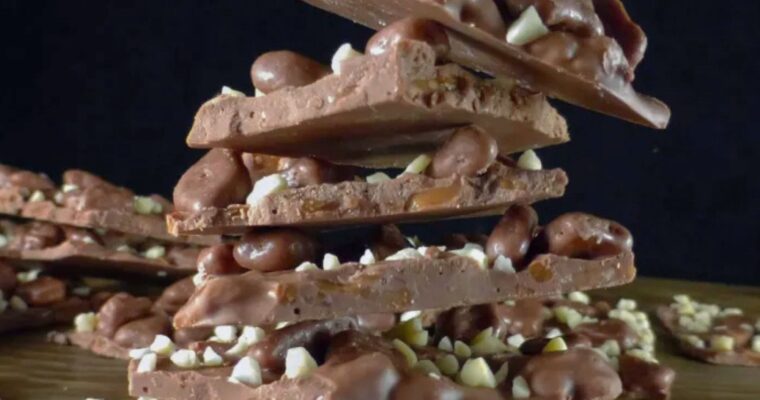 Daim and Almond Chocolate Bark (4 Ingredients)