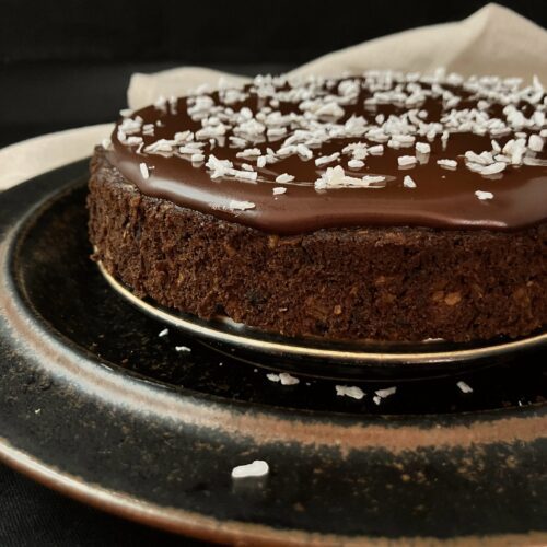 Milk Chocolate Caramel Cake – La Rocca Cakes