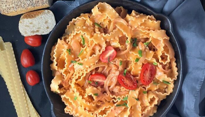 Mafaldine Pasta with Creamy Tomato Sauce (ready in 30 minutes)